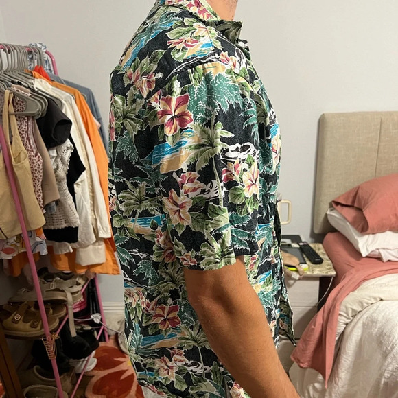 MENS aloha button up - Picture 6 of 16